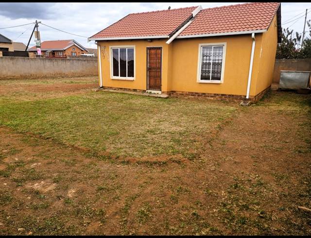 2 BEDROOM HOUSE FOR SALE IN EVATON WEST